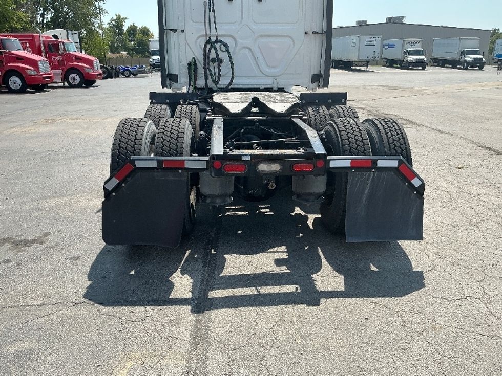 Sleeper Tractor-Heavy Duty Tractors-Freightliner-2022-T12664ST-Tulsa-OK-491,740\n\t\tmiles-$ 75,250 - Image 6