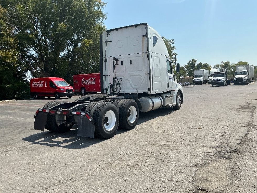Sleeper Tractor-Heavy Duty Tractors-Freightliner-2022-T12664ST-Tulsa-OK-491,740\n\t\tmiles-$ 75,250 - Image 7
