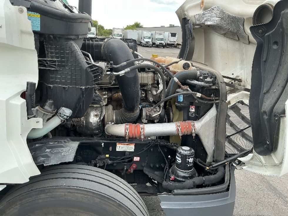 Sleeper Tractor-Heavy Duty Tractors-Freightliner-2022-T12664ST-Tulsa-OK-641,506\n\t\tmiles-$ 59,750 - Image 20