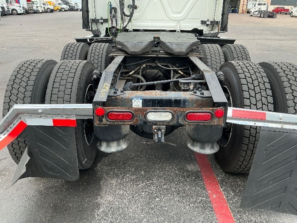 Sleeper Tractor-Heavy Duty Tractors-Freightliner-2022-T12664ST-Tulsa-OK-641,506\n\t\tmiles-$ 59,750 - Image 26