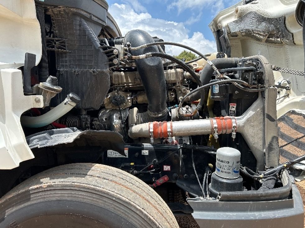 Sleeper Tractor-Heavy Duty Tractors-Freightliner-2022-T12664ST-Tyler-TX-381,164\n\t\tmiles-$ 89,250 - Image 20