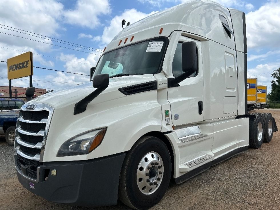Sleeper Tractor-Heavy Duty Tractors-Freightliner-2022-T12664ST-Tyler-TX-381,164\n\t\tmiles-$ 89,250 - Image 3
