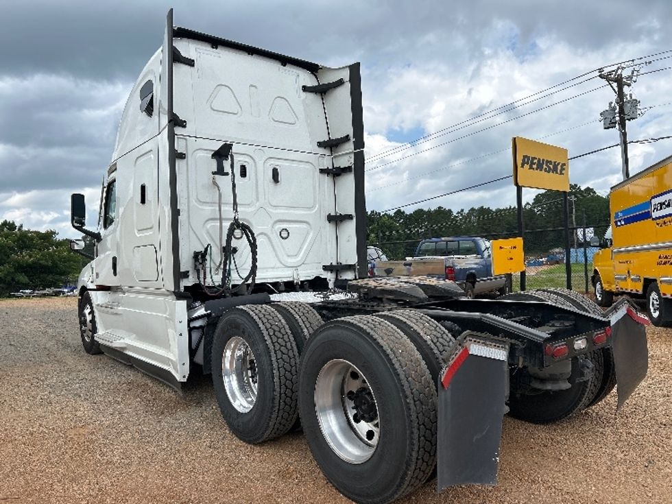 Sleeper Tractor-Heavy Duty Tractors-Freightliner-2022-T12664ST-Tyler-TX-381,164\n\t\tmiles-$ 89,250 - Image 5