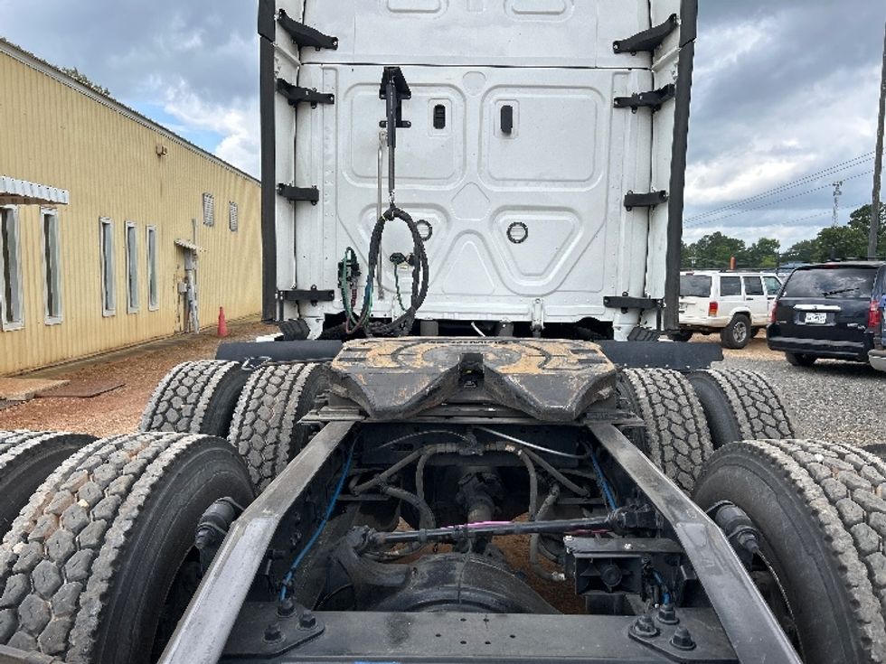 Sleeper Tractor-Heavy Duty Tractors-Freightliner-2022-T12664ST-Tyler-TX-381,164\n\t\tmiles-$ 89,250 - Image 6