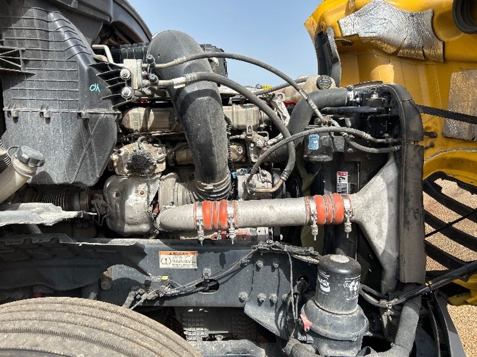 Sleeper Tractor-Heavy Duty Tractors-Freightliner-2022-T12664ST-Tyler-TX-389,327\n\t\tmiles-$ 84,500 - Image 20