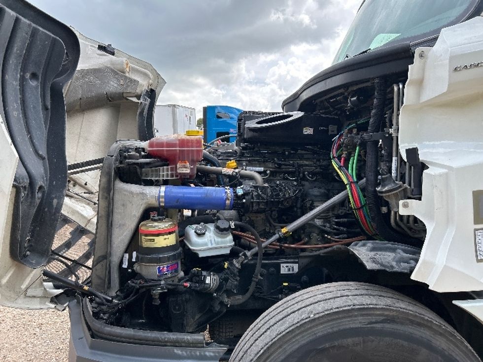 Sleeper Tractor-Heavy Duty Tractors-Freightliner-2022-T12664ST-Tyler-TX-446,258\n\t\tmiles-$ 85,500 - Image 21