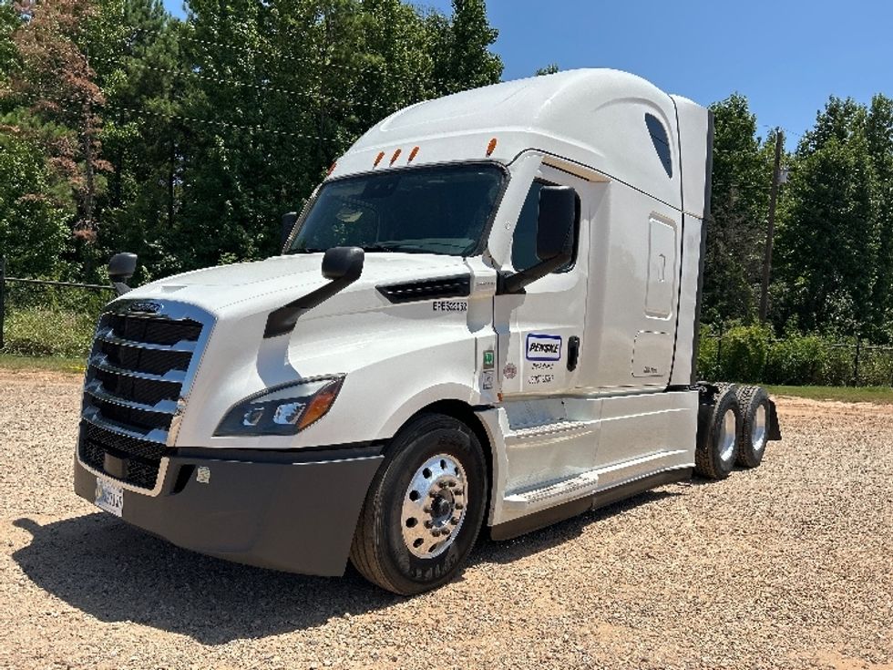 Sleeper Tractor-Heavy Duty Tractors-Freightliner-2022-T12664ST-Tyler-TX-446,258\n\t\tmiles-$ 85,500 - Image 3