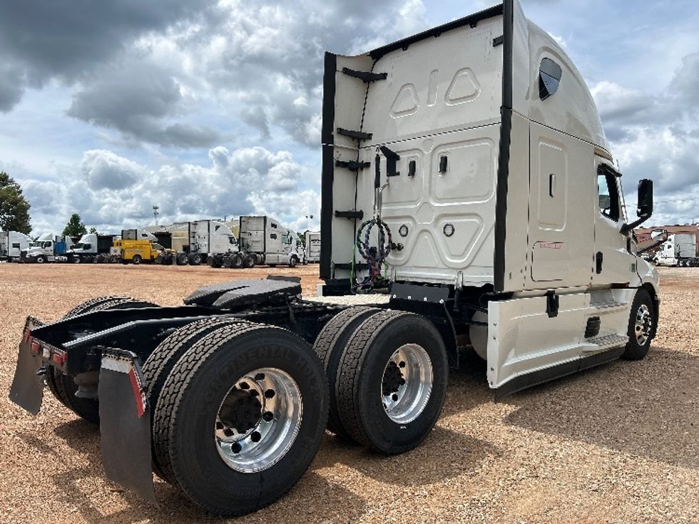 Sleeper Tractor-Heavy Duty Tractors-Freightliner-2022-T12664ST-Tyler-TX-452,348\n\t\tmiles-$ 79,000 - Image 7