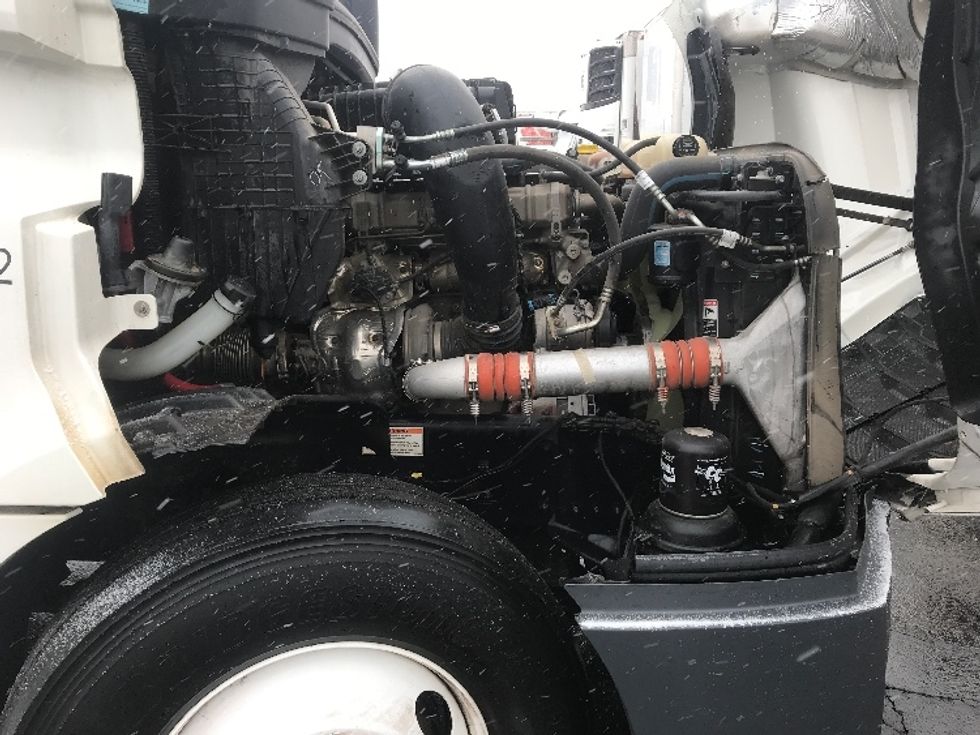 Sleeper Tractor-Heavy Duty Tractors-Freightliner-2022-T12664ST-Watertown-NY-349,615\n\t\tmiles-$ 88,000 - Image 20