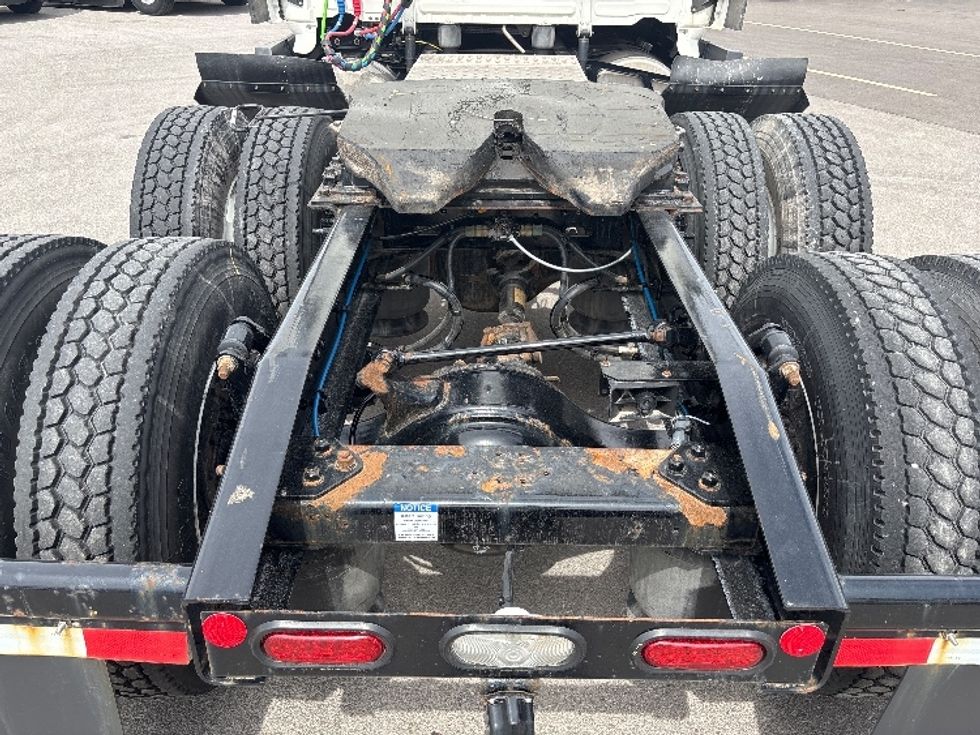 Sleeper Tractor-Heavy Duty Tractors-Freightliner-2022-T12664ST-West Valley City-UT-270,545\n\t\tmiles-$ 88,000 - Image 6