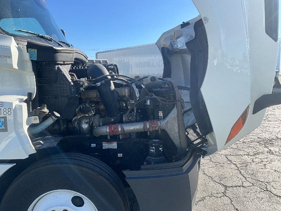 Sleeper Tractor-Heavy Duty Tractors-Freightliner-2022-T12664ST-West Valley City-UT-470,513\n\t\tmiles-$ 80,250 - Image 20