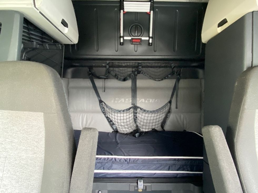 Sleeper Tractor-Heavy Duty Tractors-Freightliner-2022-T12664ST-West Valley City-UT-508,207\n\t\tmiles-$ 80,000 - Image 16