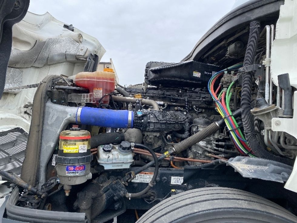 Sleeper Tractor-Heavy Duty Tractors-Freightliner-2022-T12664ST-West Valley City-UT-508,207\n\t\tmiles-$ 80,000 - Image 21