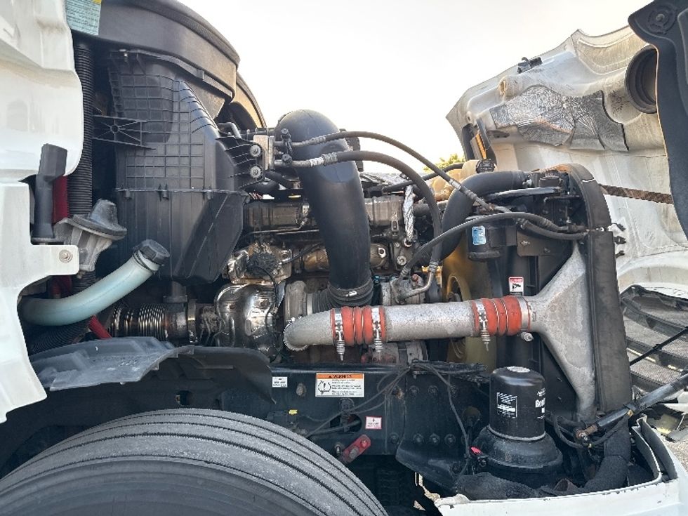 Sleeper Tractor-Heavy Duty Tractors-Freightliner-2022-T12664ST-West Valley City-UT-547,575\n\t\tmiles-$ 70,750 - Image 20