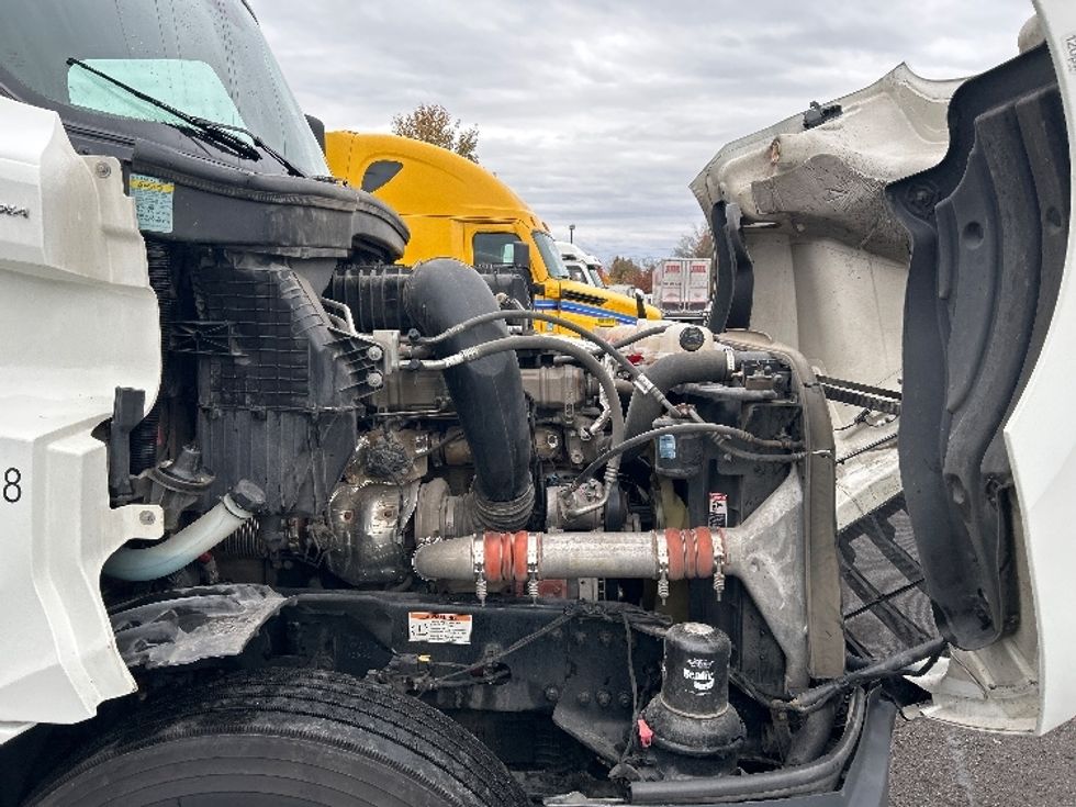 Sleeper Tractor-Heavy Duty Tractors-Freightliner-2022-T12664ST-Wilsonville-OR-558,139\n\t\tmiles-$ 71,000 - Image 20