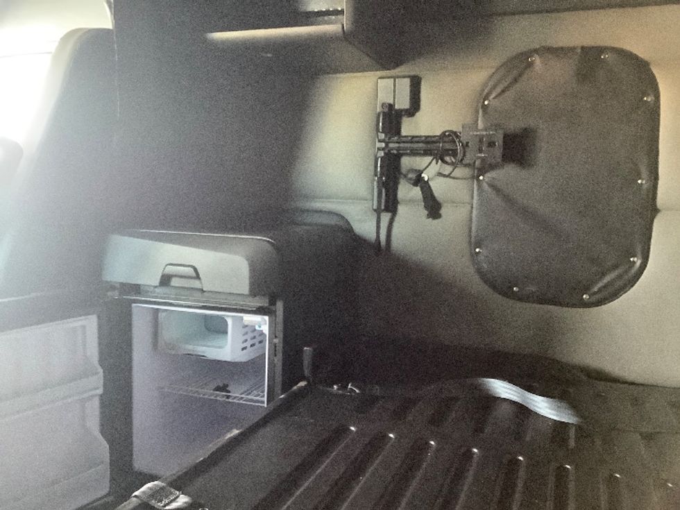 Sleeper Tractor-Heavy Duty Tractors-Freightliner-2022-T12664ST-Winnipeg-MB-814,469\n\t\tkm-$ 82,750 - Image 19