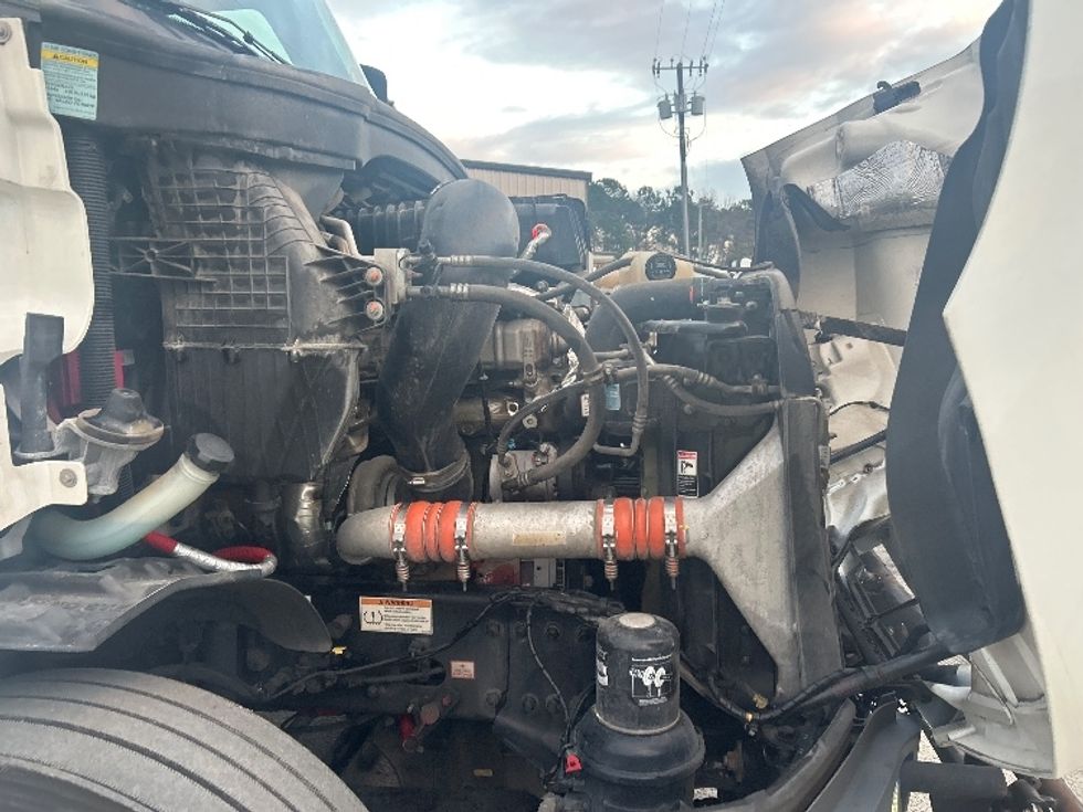 Sleeper Tractor-Heavy Duty Tractors-Freightliner-2023-T11664ST-Garden City-GA-561,033\n\t\tmiles-$ 61,500 - Image 20