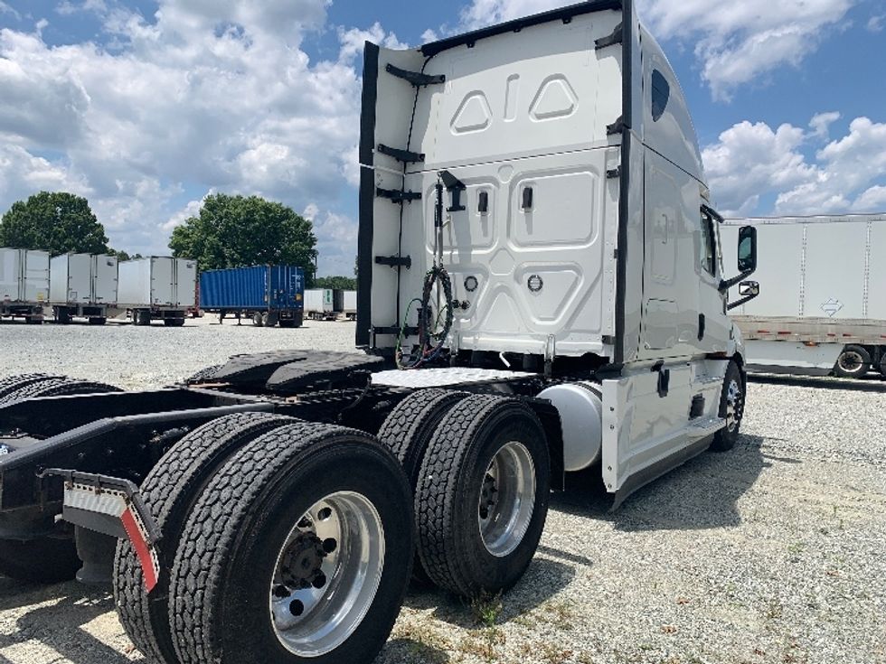 Sleeper Tractor-Heavy Duty Tractors-Freightliner-2023-T11664ST-Greensboro-NC-338,778\n\t\tmiles-$ 100,500 - Image 7