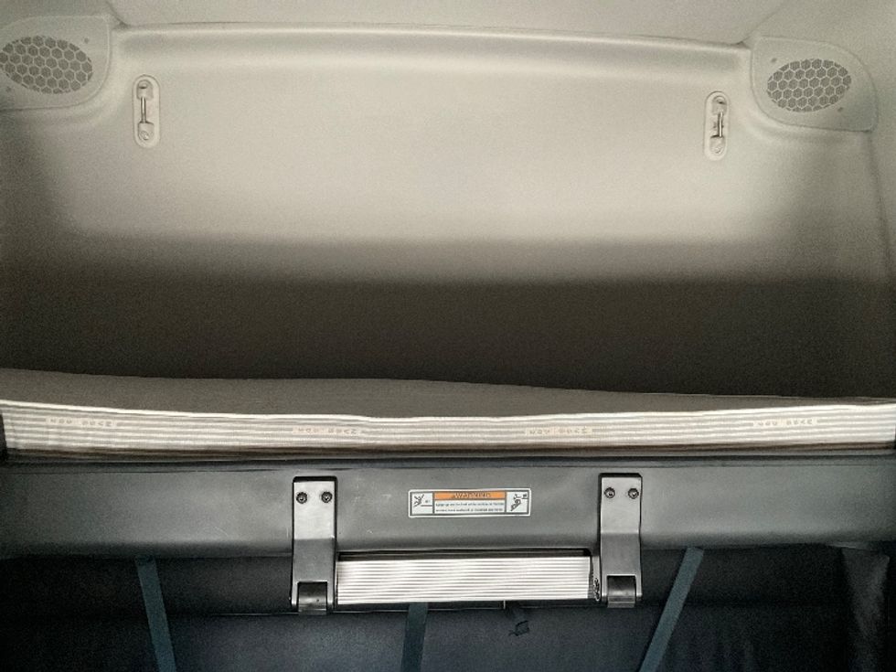 Sleeper Tractor-Heavy Duty Tractors-Freightliner-2023-T12664ST-Akron-OH-508,774\n\t\tmiles-$ 70,750 - Image 22