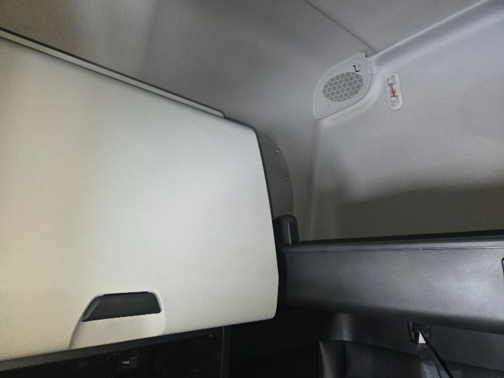 Sleeper Tractor-Heavy Duty Tractors-Freightliner-2023-T12664ST-Amarillo-TX-367,292\n\t\tmiles-$ 92,500 - Image 19