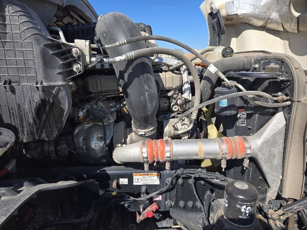 Sleeper Tractor-Heavy Duty Tractors-Freightliner-2023-T12664ST-Amarillo-TX-367,292\n\t\tmiles-$ 92,500 - Image 20