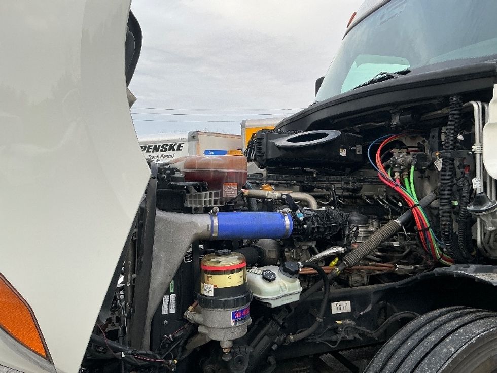 Sleeper Tractor-Heavy Duty Tractors-Freightliner-2023-T12664ST-Asheville-NC-700,393\n\t\tmiles-$ 53,500 - Image 21