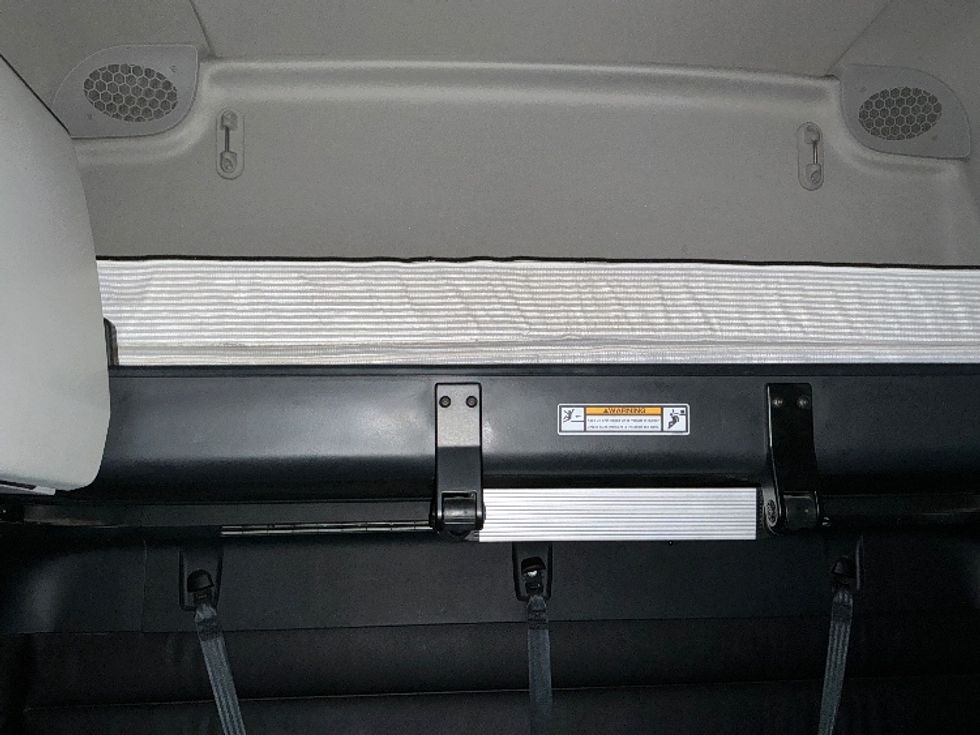 Sleeper Tractor-Heavy Duty Tractors-Freightliner-2023-T12664ST-Asheville-NC-701,246\n\t\tmiles-$ 53,500 - Image 16