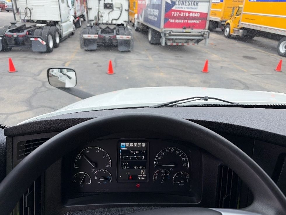 Sleeper Tractor-Heavy Duty Tractors-Freightliner-2023-T12664ST-Austin-TX-320,140\n\t\tmiles-$ 95,000 - Image 11