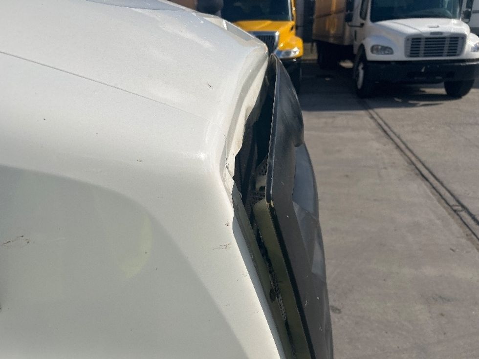 Sleeper Tractor-Heavy Duty Tractors-Freightliner-2023-T12664ST-Bakersfield-CA-562,366\n\t\tmiles-$ 74,250 - Image 22