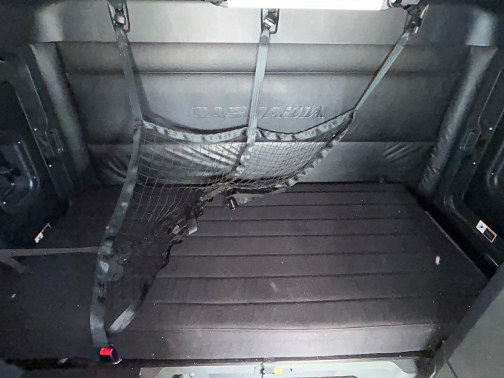 Sleeper Tractor-Heavy Duty Tractors-Freightliner-2023-T12664ST-Bensalem-PA-686,123\n\t\tmiles-$ 52,750 - Image 17