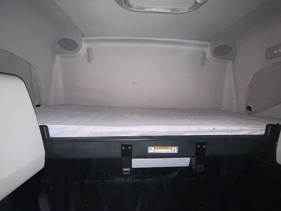 Sleeper Tractor-Heavy Duty Tractors-Freightliner-2023-T12664ST-Brooklyn Park-MN-621,859\n\t\tmiles-$ 58,750 - Image 17