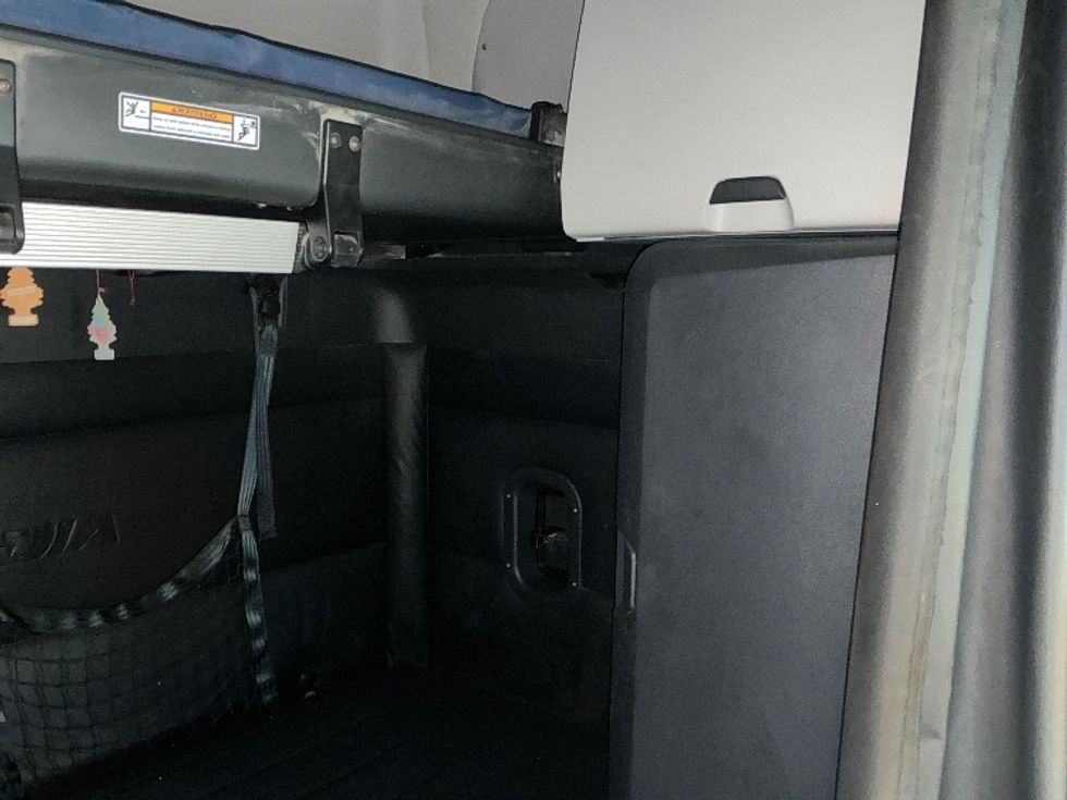 Sleeper Tractor-Heavy Duty Tractors-Freightliner-2023-T12664ST-Calgary-AB-532,298\n\t\tkm-$ 120,000 - Image 18