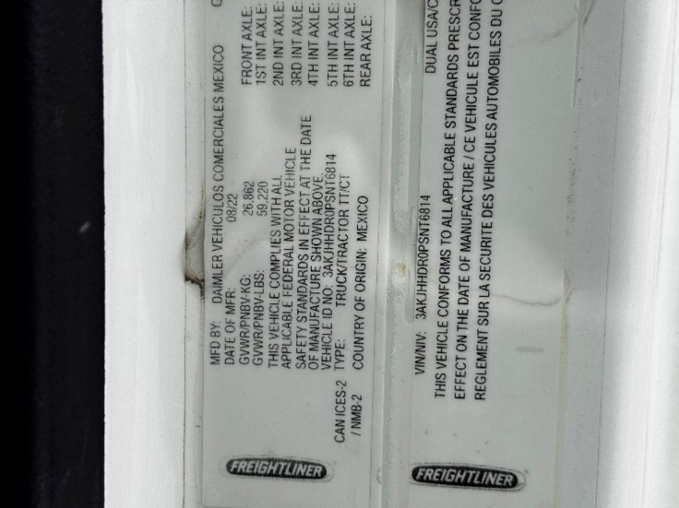 Sleeper Tractor-Heavy Duty Tractors-Freightliner-2023-T12664ST-Calgary-AB-532,298\n\t\tkm-$ 120,000 - Image 23