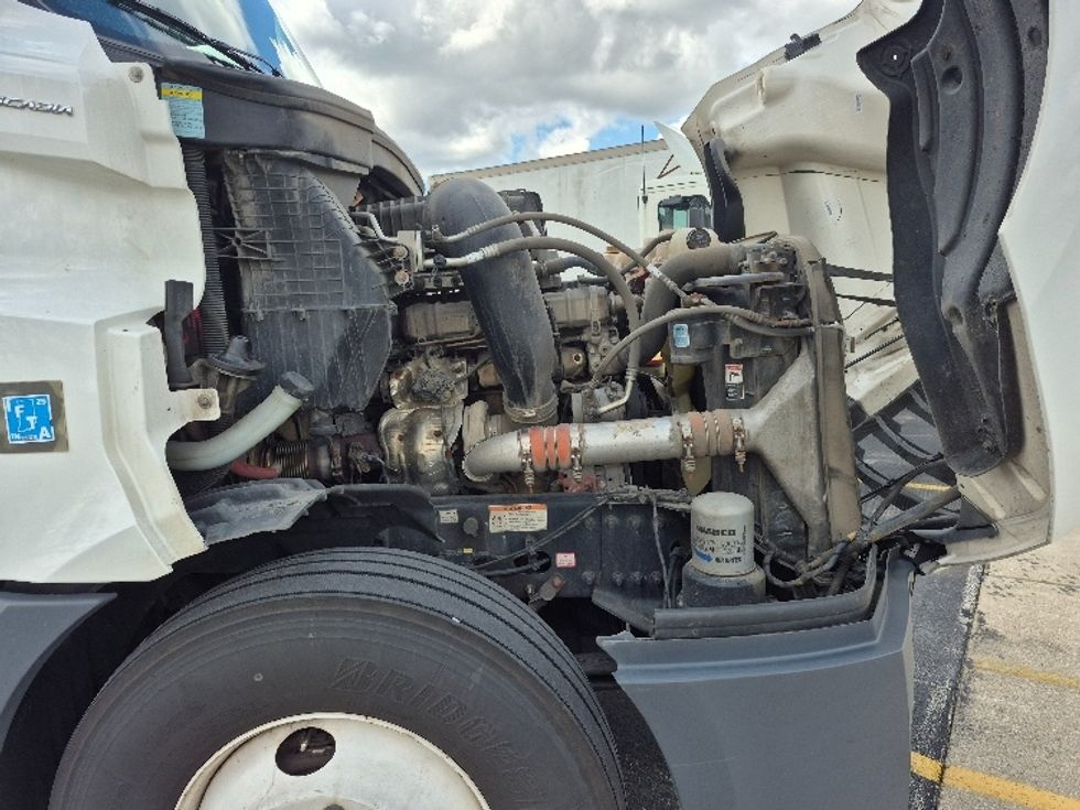 Sleeper Tractor-Heavy Duty Tractors-Freightliner-2023-T12664ST-Chicago (Chicago Ridge)-IL-629,383\n\t\tmiles-$ 56,250 - Image 20