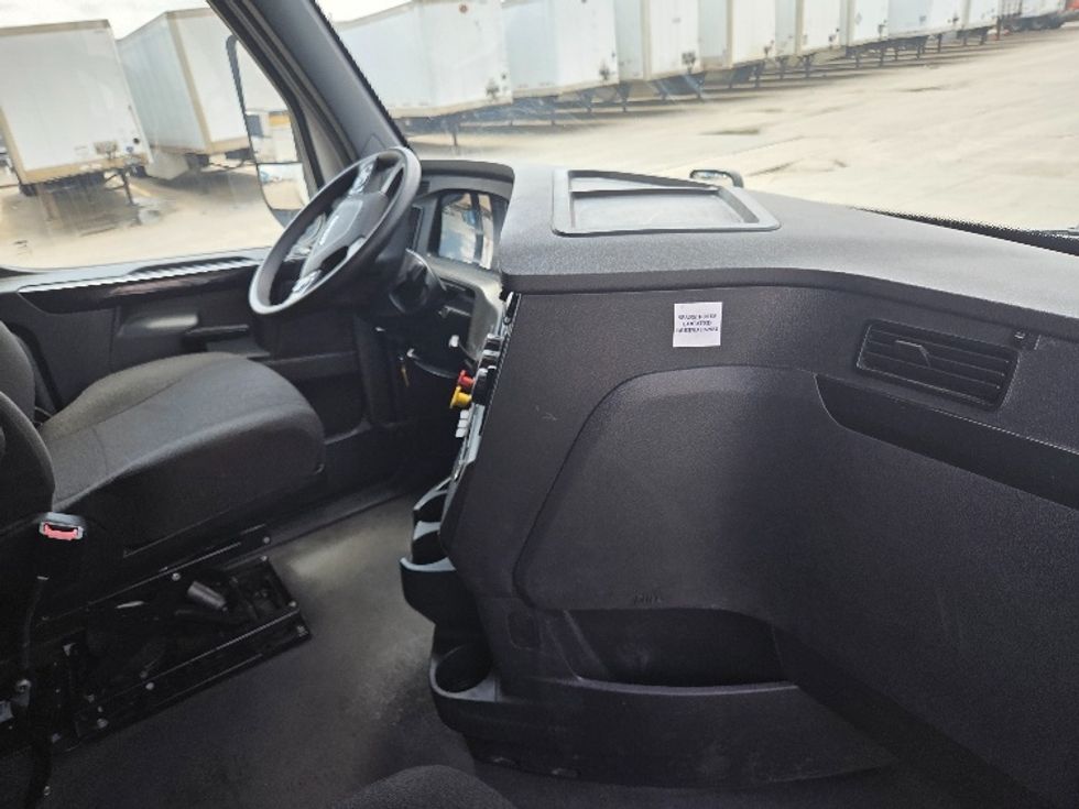 Sleeper Tractor-Heavy Duty Tractors-Freightliner-2023-T12664ST-Dallas-TX-544,296\n\t\tmiles-$ 79,250 - Image 15