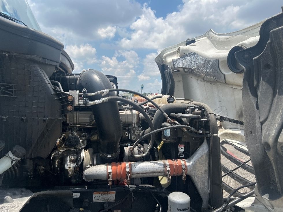 Sleeper Tractor-Heavy Duty Tractors-Freightliner-2023-T12664ST-Dallas-TX-544,656\n\t\tmiles-$ 72,750 - Image 19