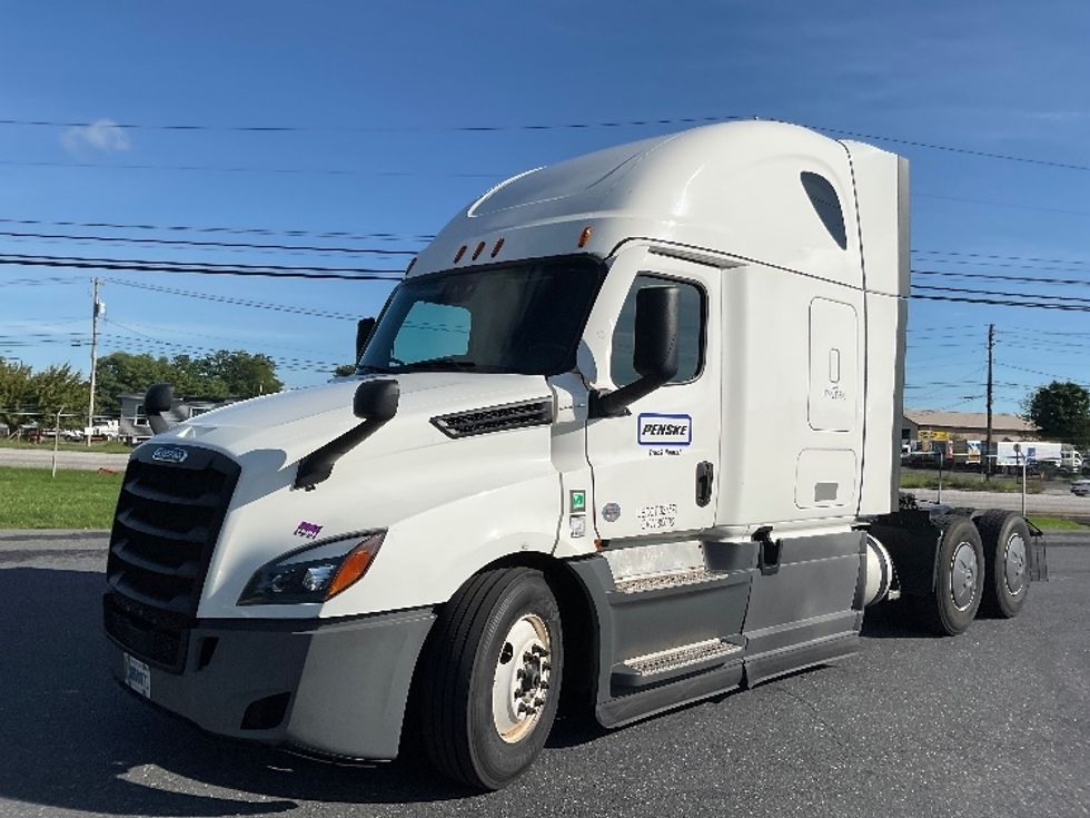 Sleeper Tractor-Heavy Duty Tractors-Freightliner-2023-T12664ST-Dayton-NJ-595,062\n\t\tmiles-$ 72,500 - Image 3