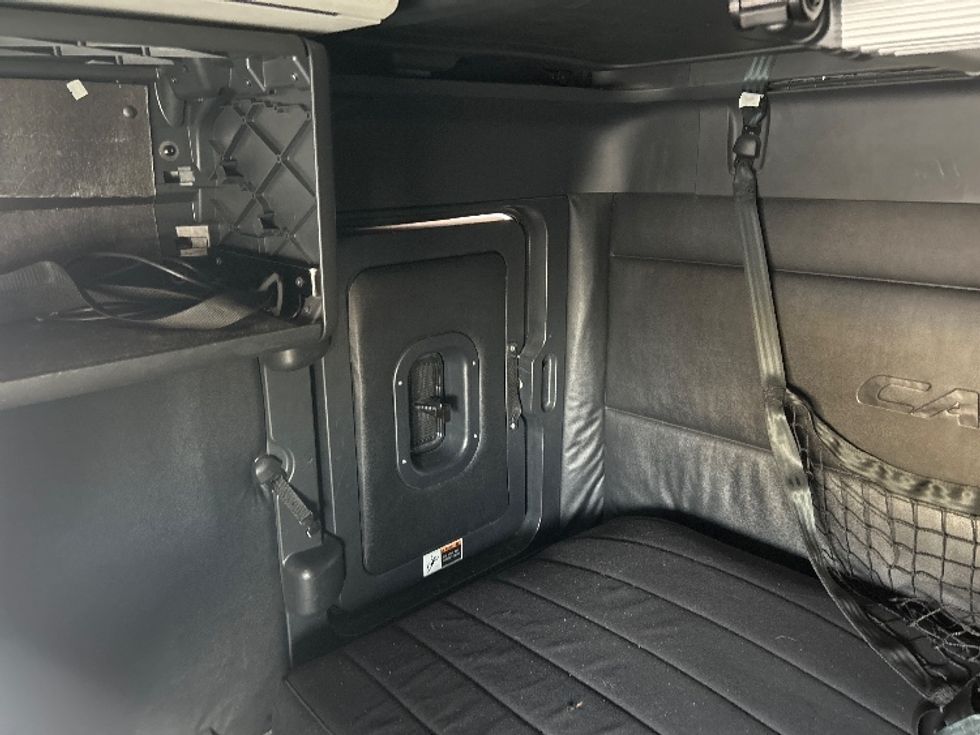 Sleeper Tractor-Heavy Duty Tractors-Freightliner-2023-T12664ST-Denver-CO-540,774\n\t\tmiles-$ 74,750 - Image 19