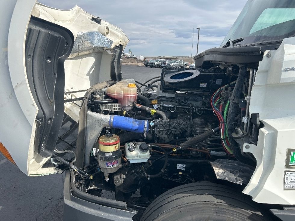 Sleeper Tractor-Heavy Duty Tractors-Freightliner-2023-T12664ST-Denver-CO-540,774\n\t\tmiles-$ 74,750 - Image 21