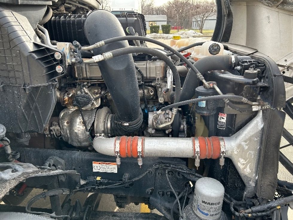 Sleeper Tractor-Heavy Duty Tractors-Freightliner-2023-T12664ST-East Chicago-IN-573,877\n\t\tmiles-$ 64,000 - Image 20