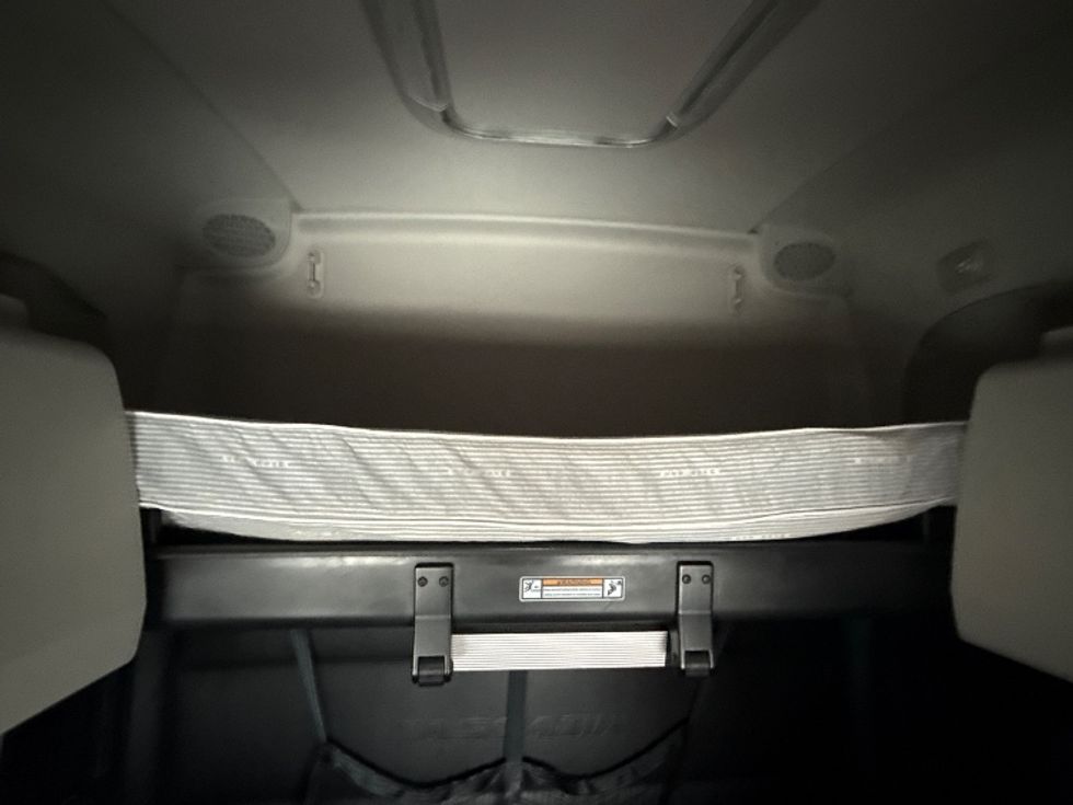 Sleeper Tractor-Heavy Duty Tractors-Freightliner-2023-T12664ST-East Chicago-IN-690,335\n\t\tmiles-$ 52,500 - Image 22