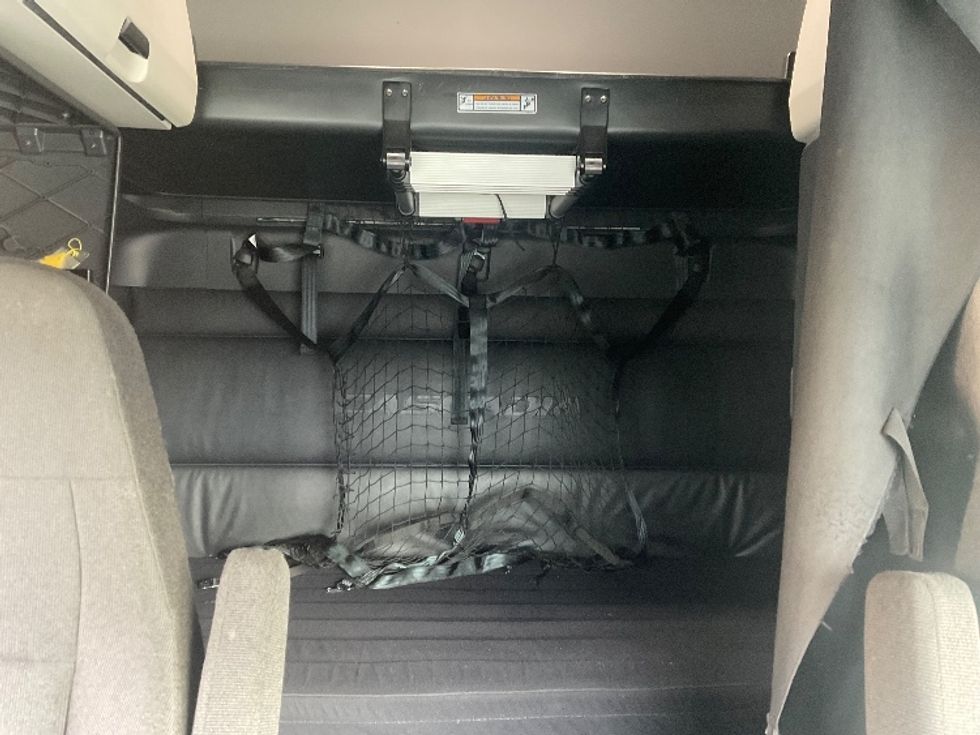 Sleeper Tractor-Heavy Duty Tractors-Freightliner-2023-T12664ST-Fontana-CA-633,582\n\t\tmiles-$ 66,000 - Image 16