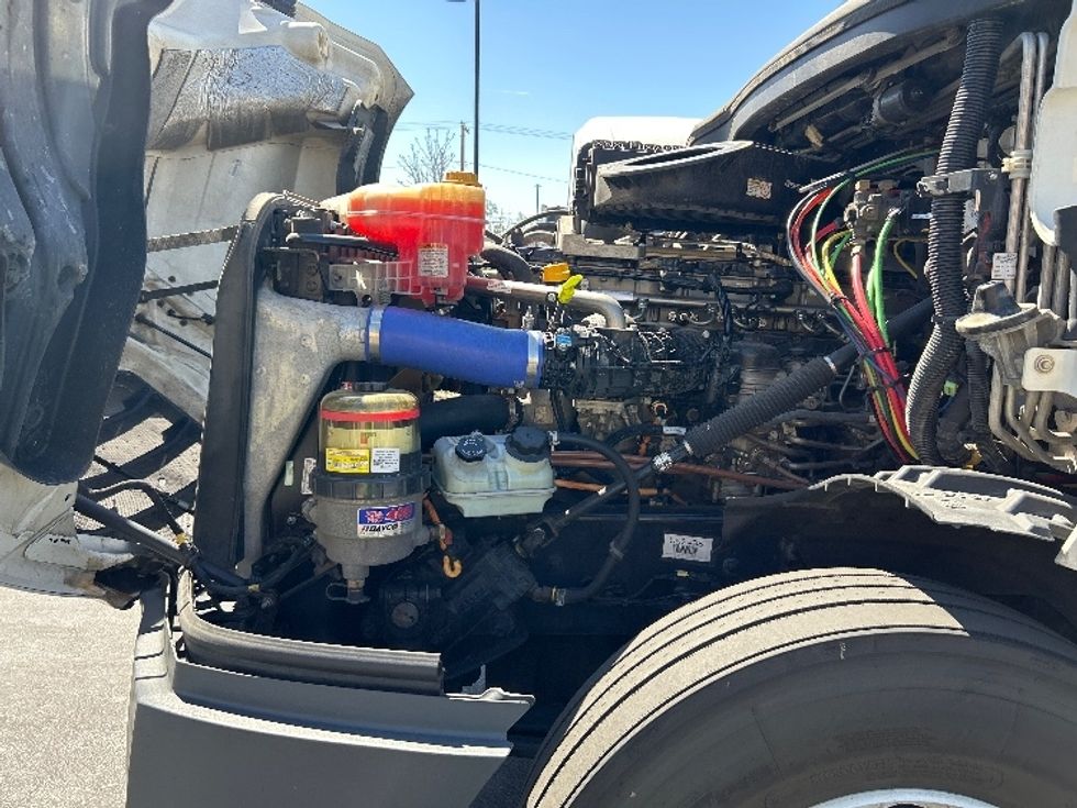 Sleeper Tractor-Heavy Duty Tractors-Freightliner-2023-T12664ST-Fontana-CA-654,757\n\t\tmiles-$ 63,750 - Image 21