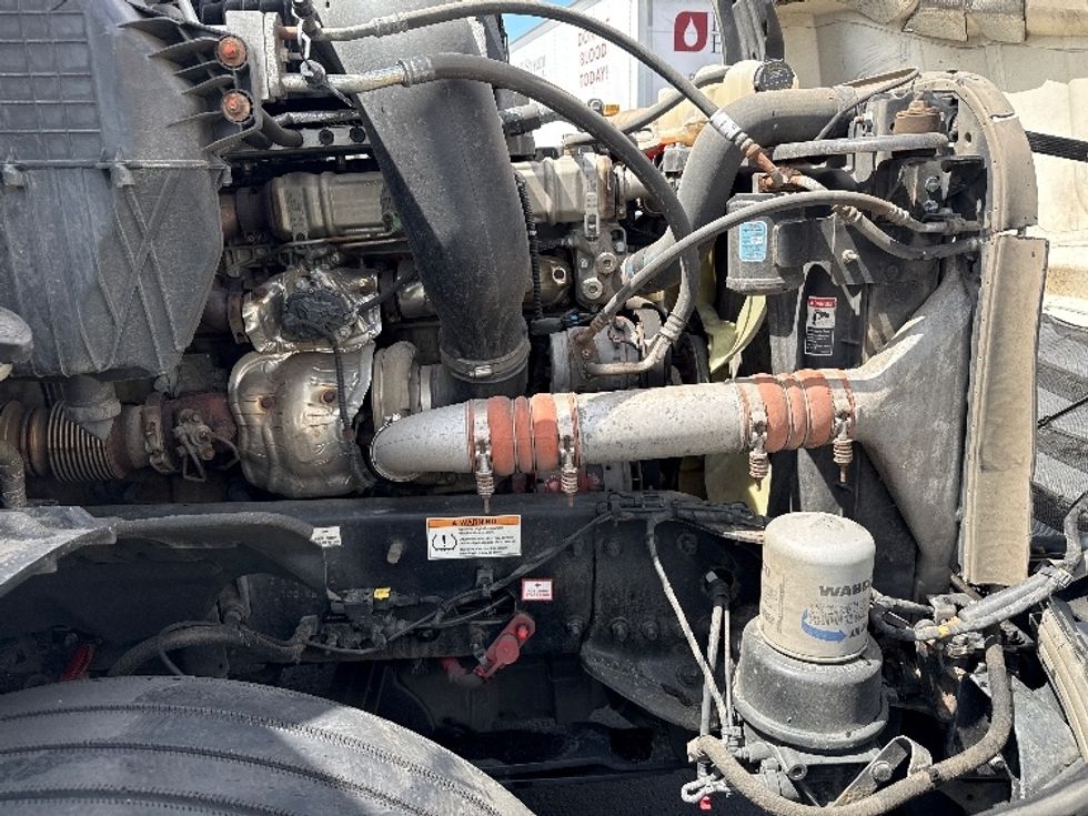 Sleeper Tractor-Heavy Duty Tractors-Freightliner-2023-T12664ST-Fontana-CA-704,585\n\t\tmiles-$ 56,250 - Image 20