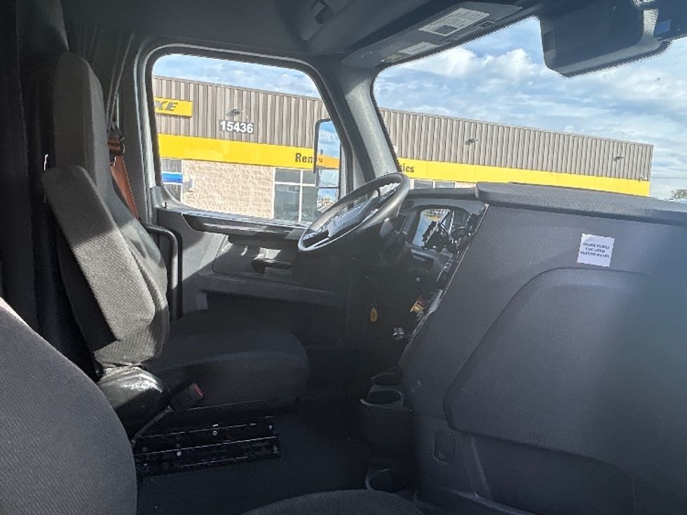 Sleeper Tractor-Heavy Duty Tractors-Freightliner-2023-T12664ST-Fontana-CA-743,064\n\t\tmiles-$ 54,250 - Image 15