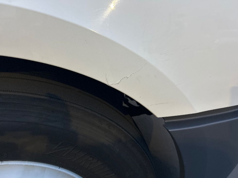 Sleeper Tractor-Heavy Duty Tractors-Freightliner-2023-T12664ST-Fontana-CA-829,149\n\t\tmiles-$ 44,750 - Image 23