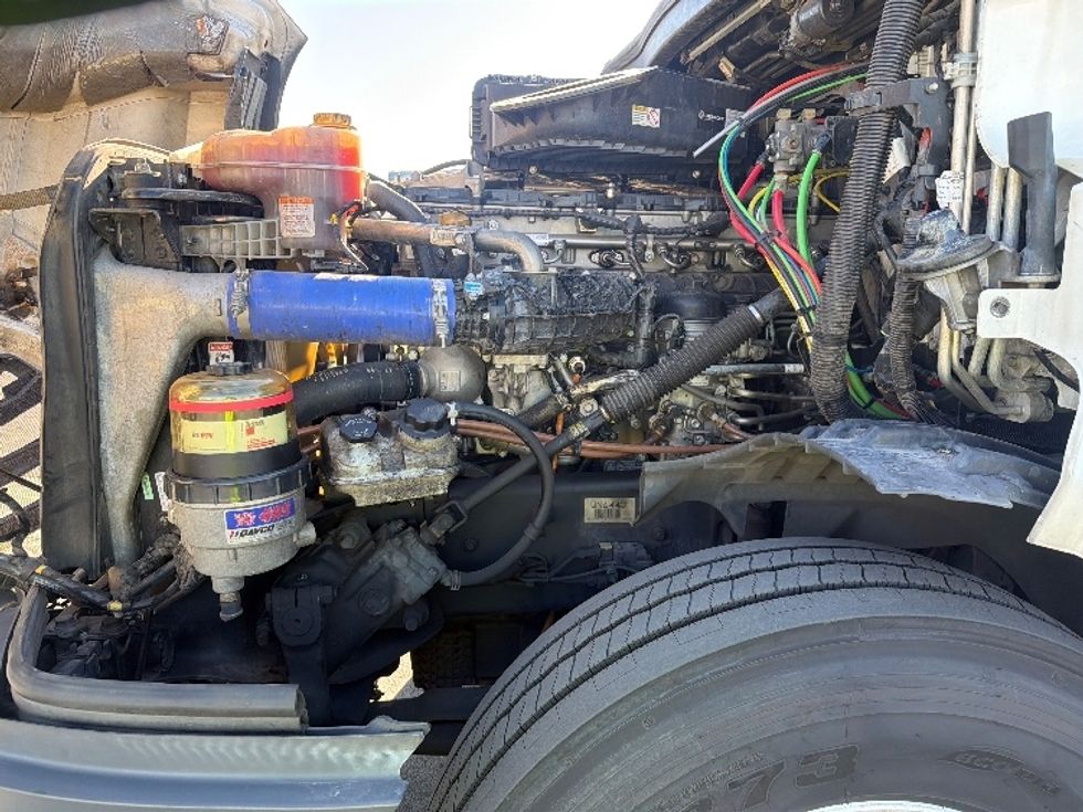 Sleeper Tractor-Heavy Duty Tractors-Freightliner-2023-T12664ST-Fontana-CA-869,891\n\t\tmiles-$ 47,750 - Image 21