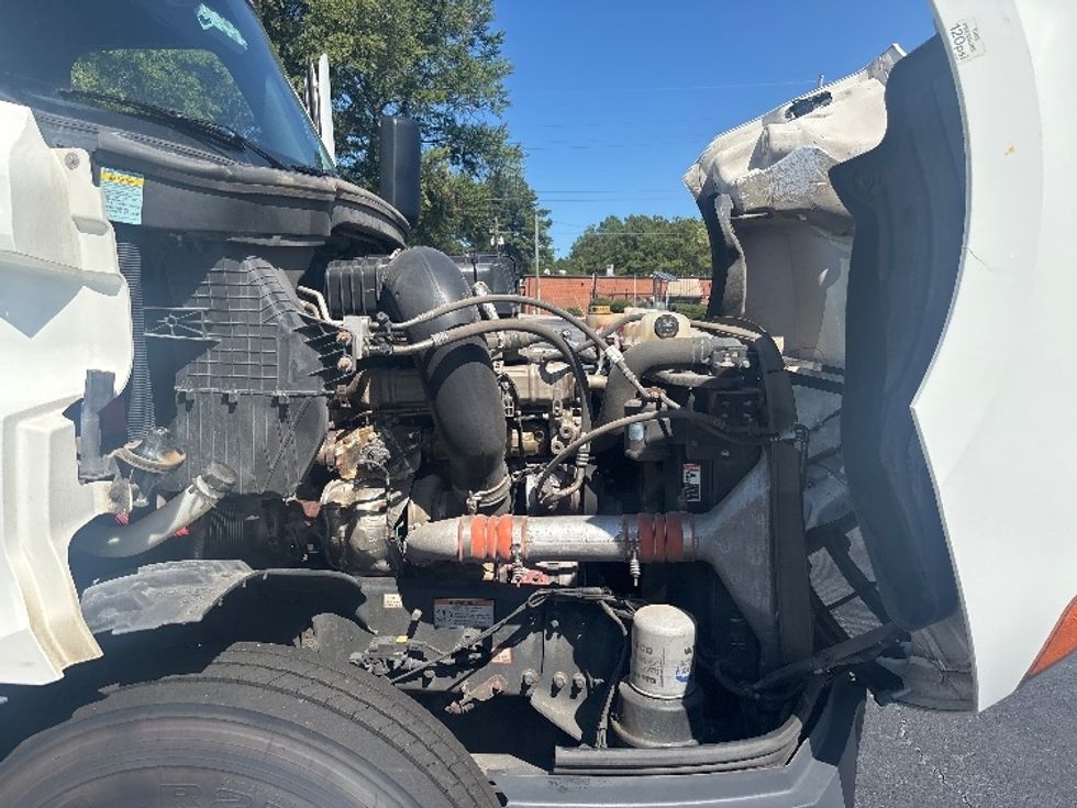 Sleeper Tractor-Heavy Duty Tractors-Freightliner-2023-T12664ST-Forest Park-GA-687,407\n\t\tmiles-$ 61,500 - Image 20