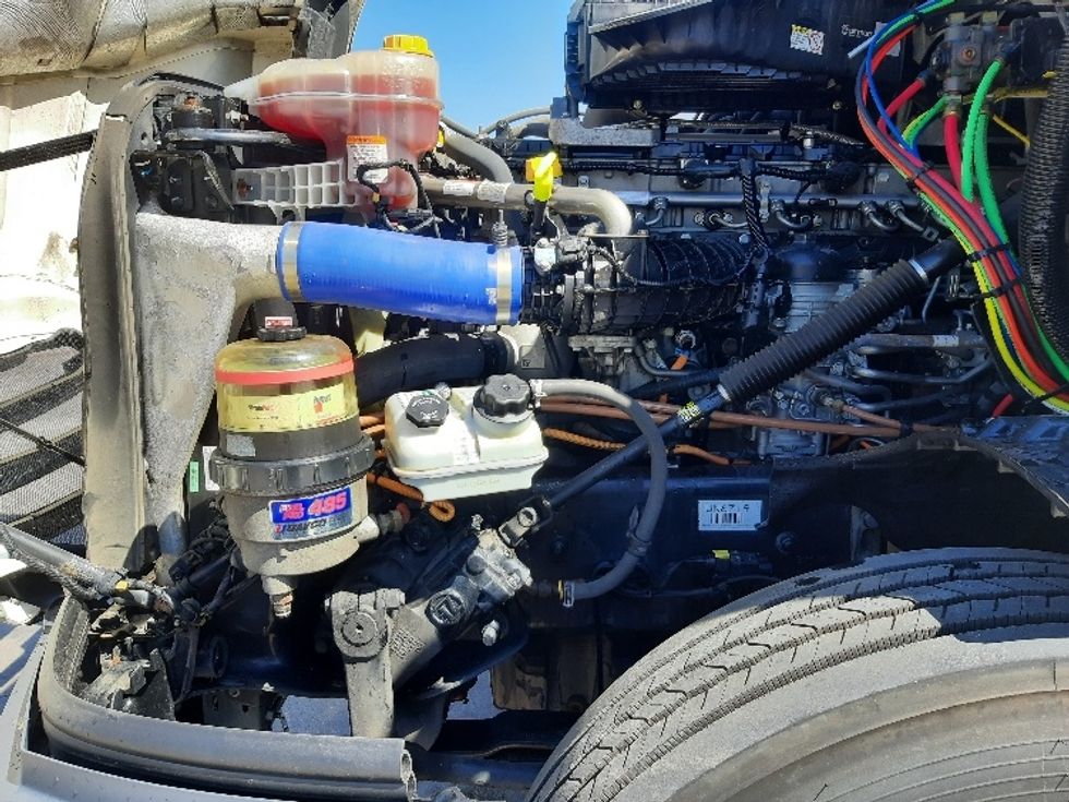Sleeper Tractor-Heavy Duty Tractors-Freightliner-2023-T12664ST-Fort Worth-TX-563,573\n\t\tmiles-$ 65,000 - Image 21