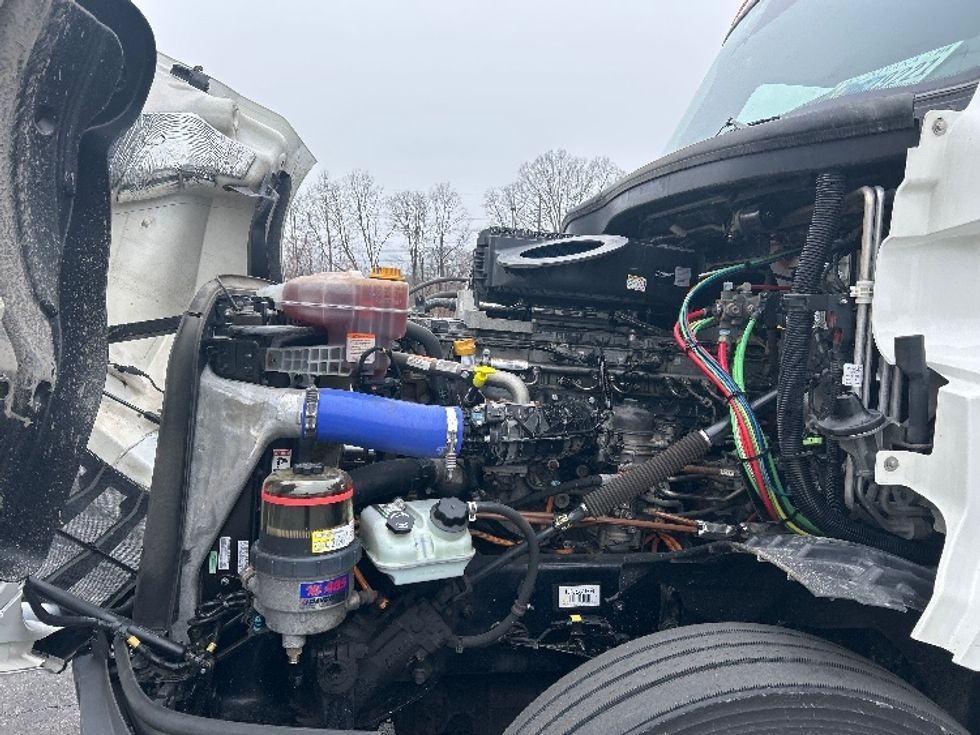 Sleeper Tractor-Heavy Duty Tractors-Freightliner-2023-T12664ST-Greensboro-NC-491,674\n\t\tmiles-$ 78,500 - Image 20